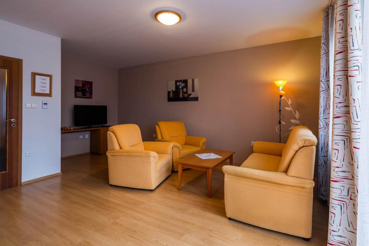 Apartman Eliska Тршебонь Экстерьер фото