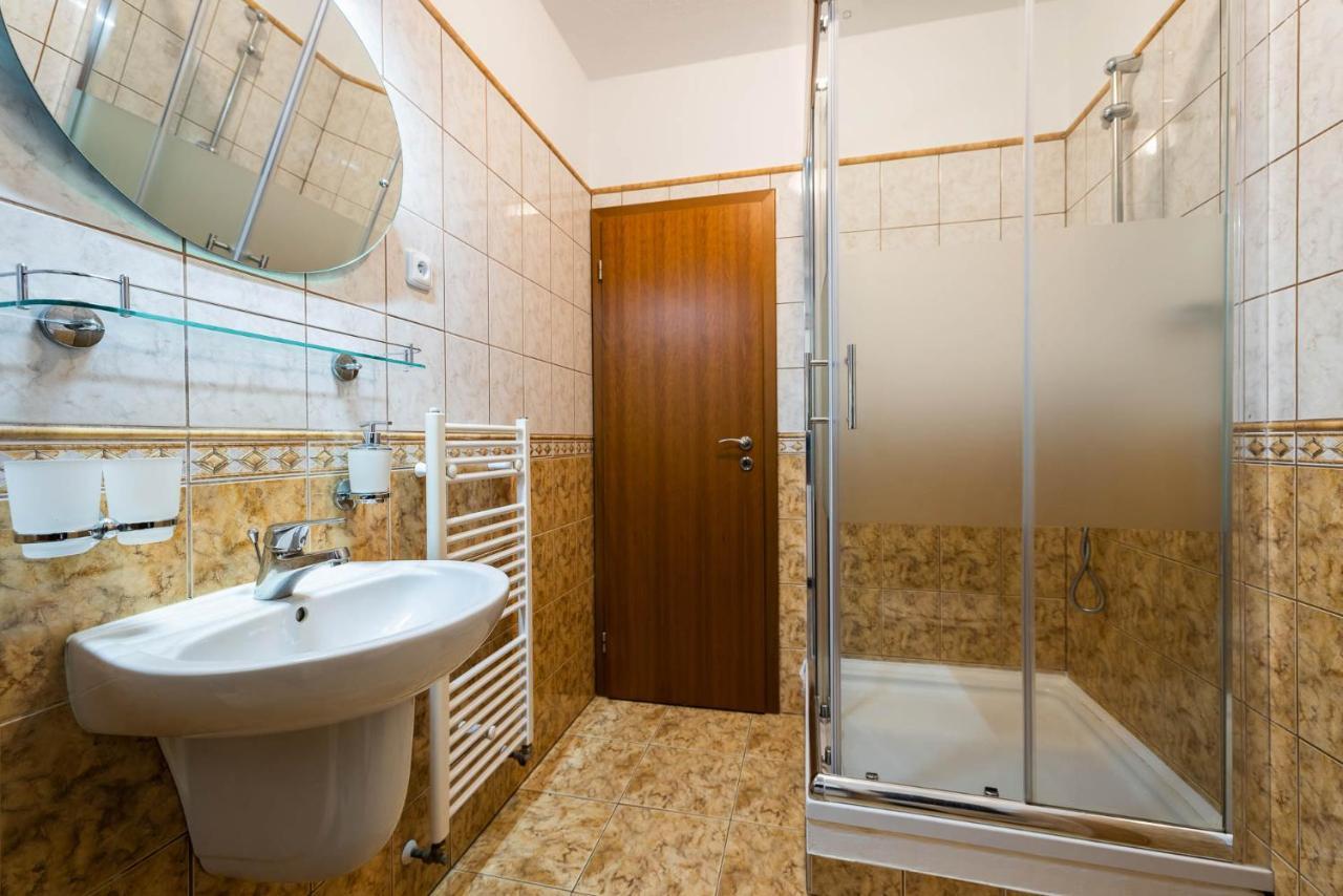 Apartman Eliska Тршебонь Экстерьер фото